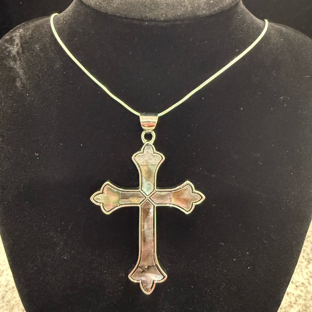 Vintage Mother of Pearl Cross Pendant Necklace